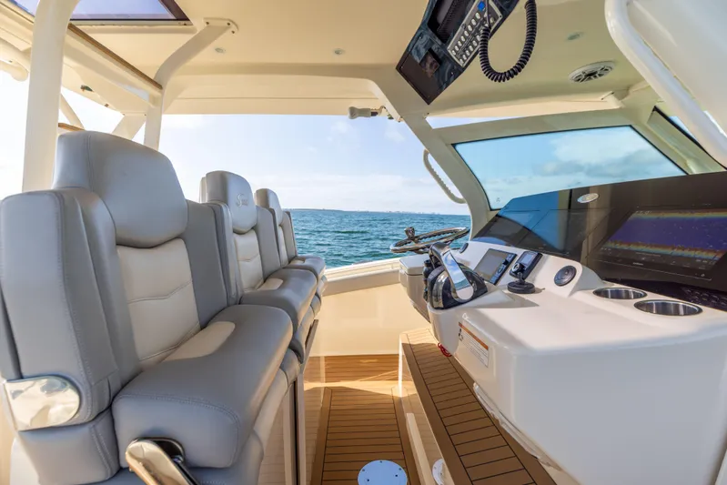 Nelli Bear Yacht Photos Pics 