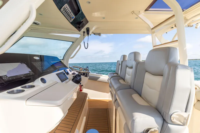 Nelli Bear Yacht Photos Pics 