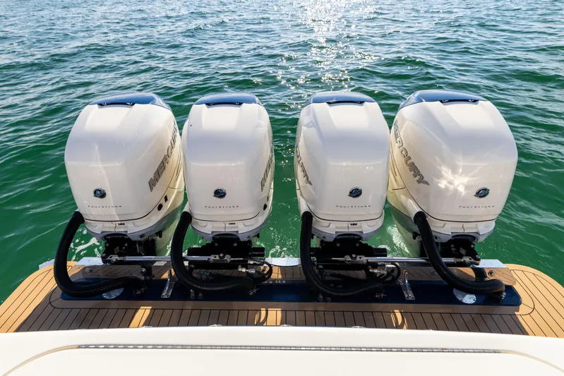 Nelli Bear Yacht Photos Pics 