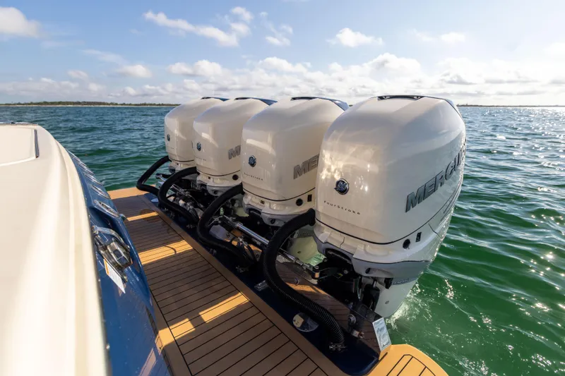 Nelli Bear Yacht Photos Pics 