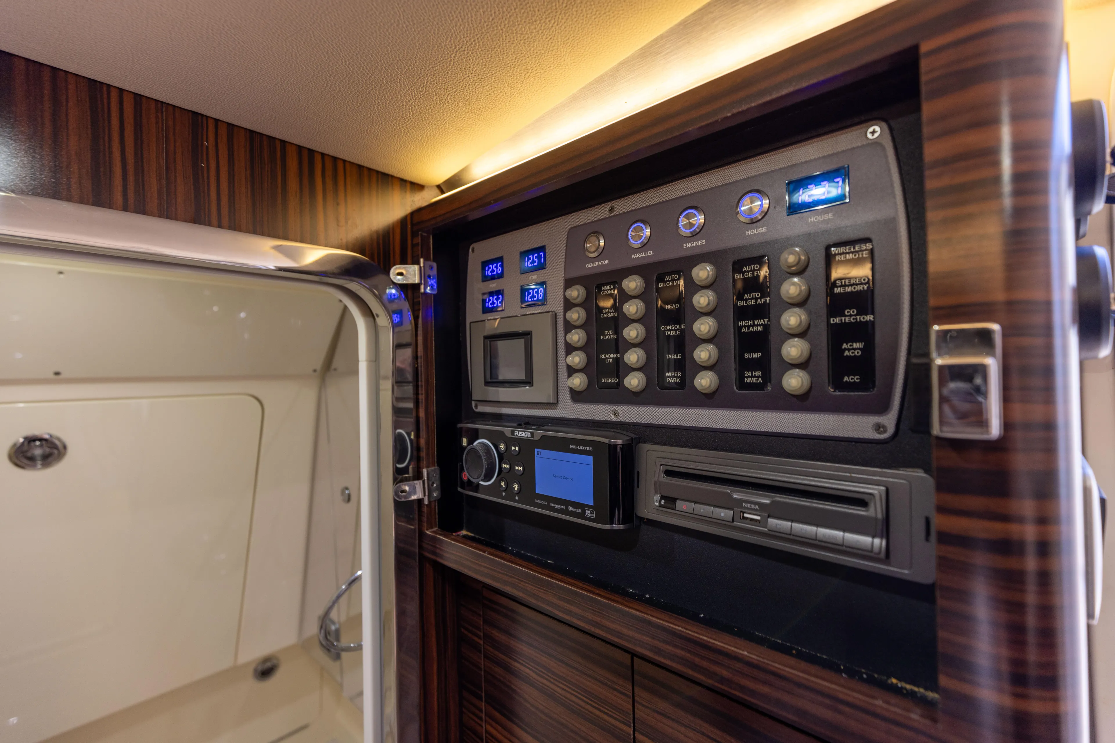 Nelli Bear Yacht Photos Pics 