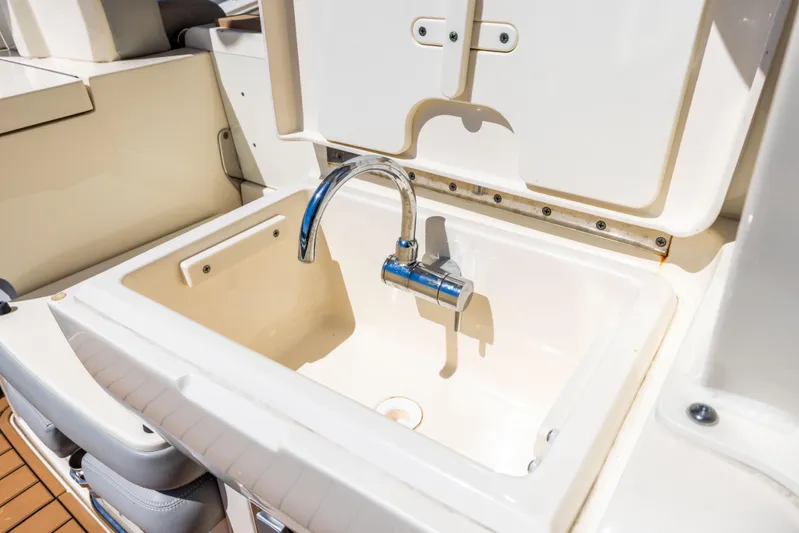 Nelli Bear Yacht Photos Pics 