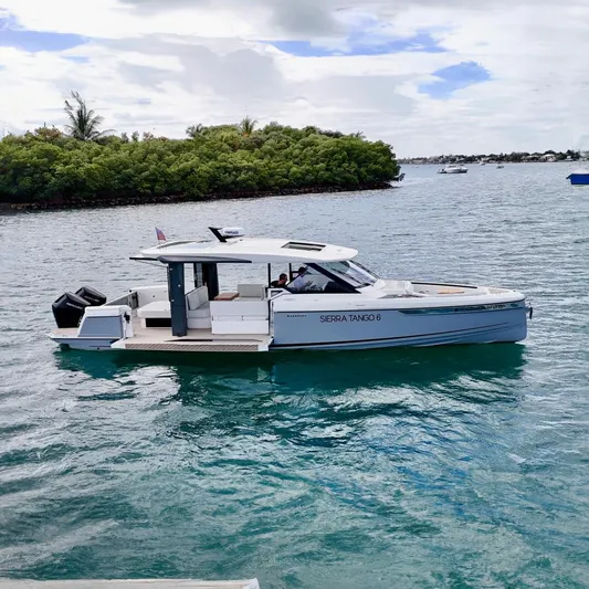 Sierra Tango VI Yacht Photos Pics Saxdor 400 GTO