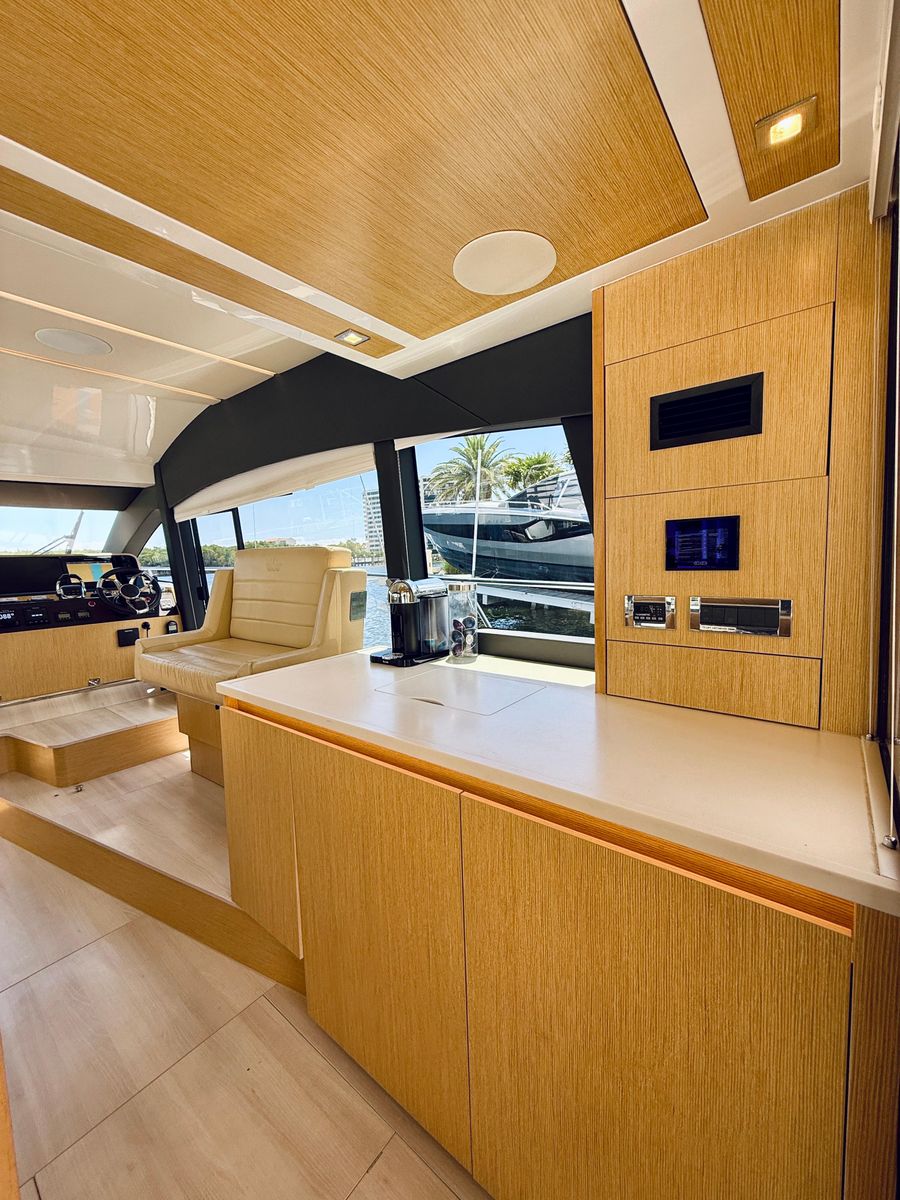 2019 Sealine 44 