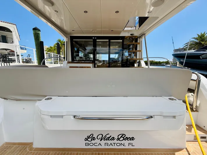 La Vida Boca Yacht Photos Pics 2019 Sealine F430 yacht docked in Boca Raton, FL, with "La Vida Boca" on the stern.