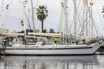 1982 Laurent Giles 16,45