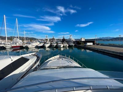Yacht