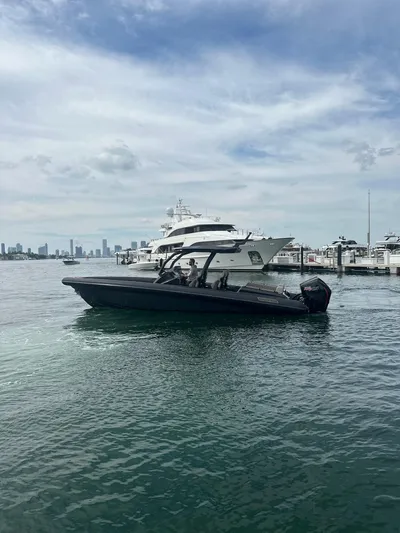 2024 Skipper 34 Twin 300 V8 Yacht Photos Pics 