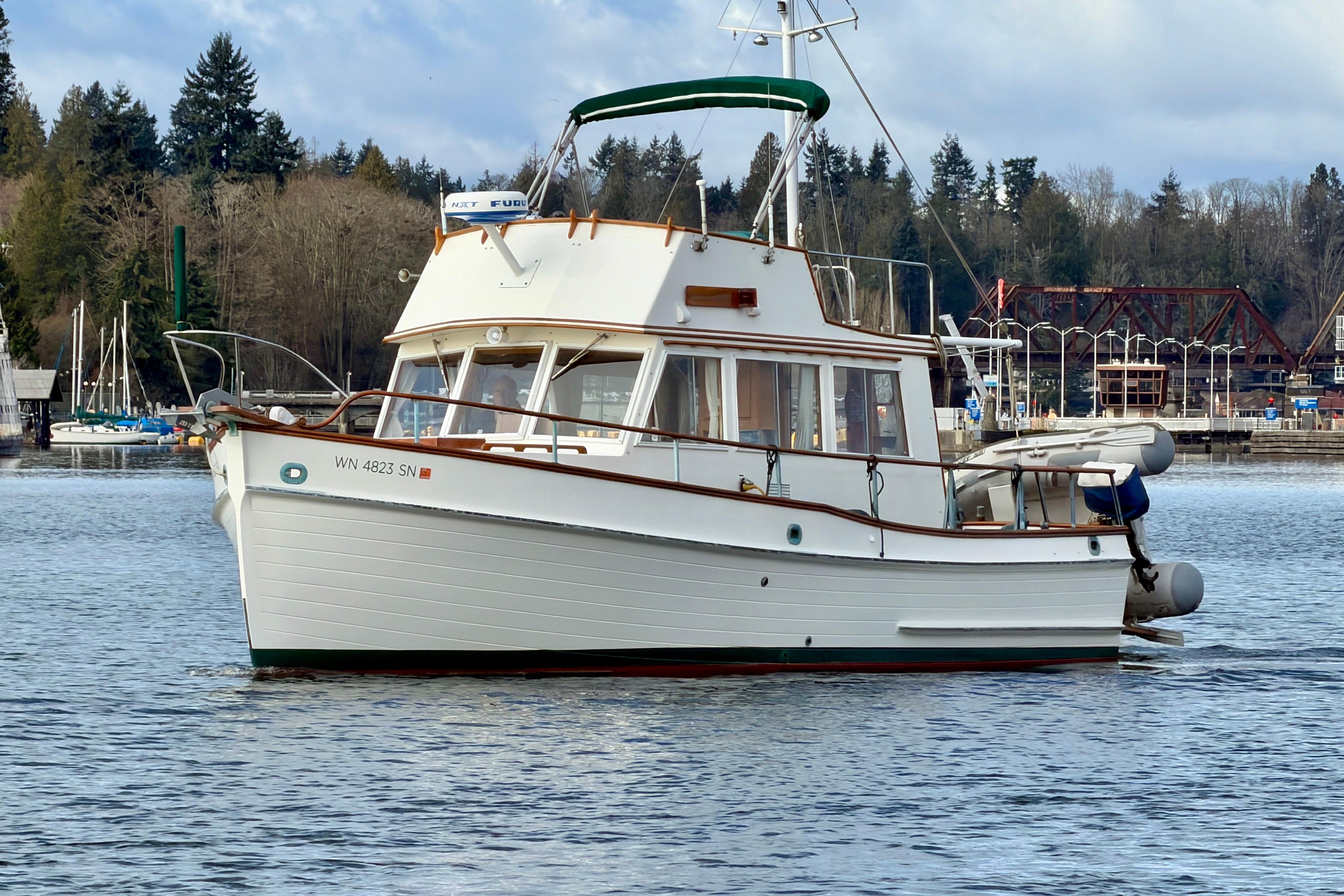 Grand Banks 32 Sedan