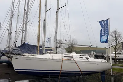 2000 Dufour 32 Classic