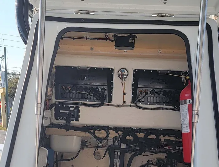 Liquid Wrench Yacht Photos Pics 