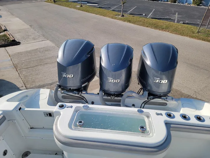 Liquid Wrench Yacht Photos Pics 