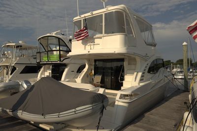 Silverton 52 Ovation