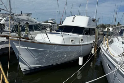 Mainship Trawler
