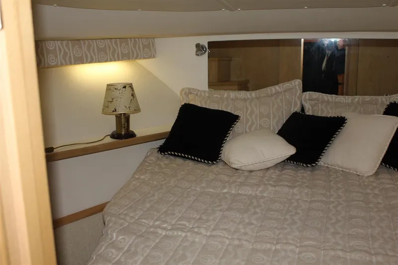 Majik Act III Yacht Photos Pics 