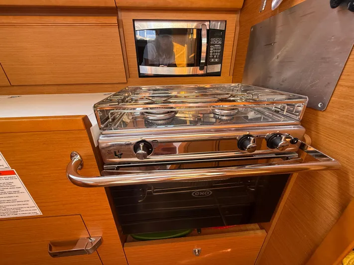 Ma Bro Yacht Photos Pics 