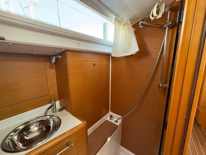 Ma Bro Yacht Photos Pics 