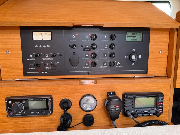 Ma Bro Yacht Photos Pics 