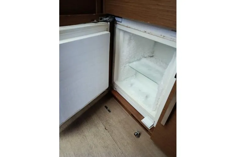 Costabella Yacht Photos Pics Refrigerator View (2)