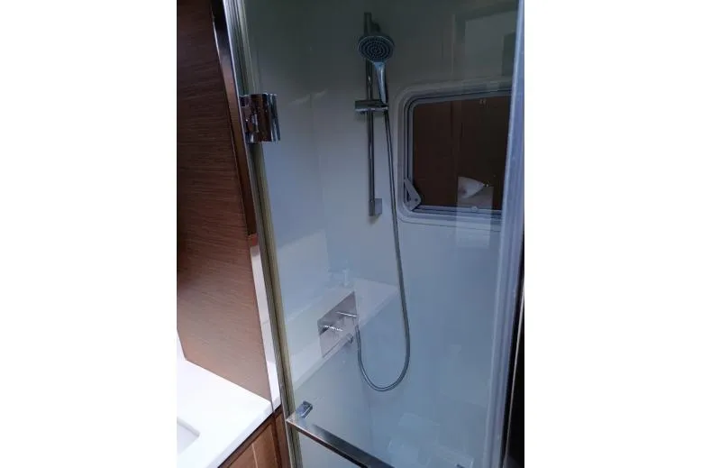 Costabella Yacht Photos Pics Heads View (9)