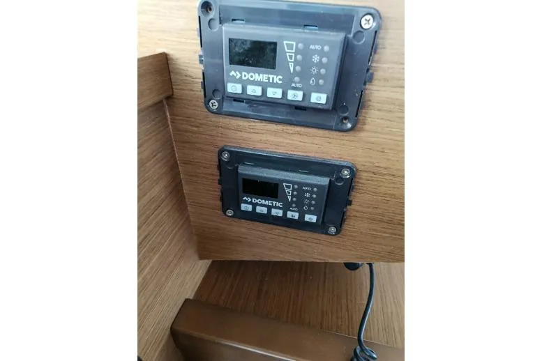 Costabella Yacht Photos Pics Dometic gauges