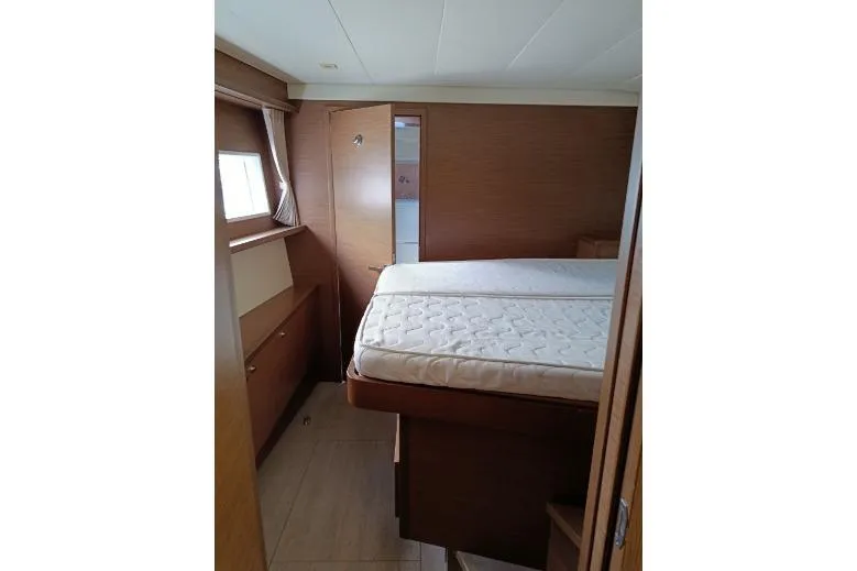 Costabella Yacht Photos Pics Cabin View (6)