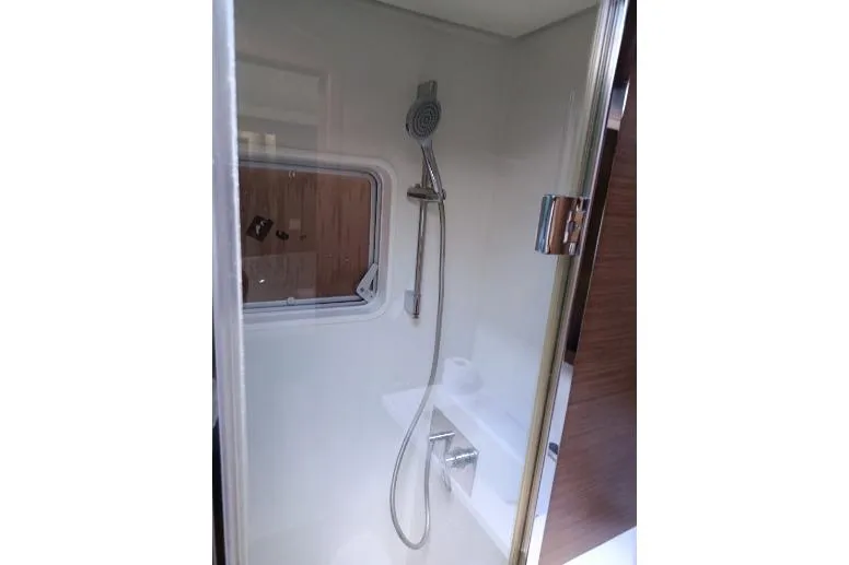 Costabella Yacht Photos Pics Heads View (11)