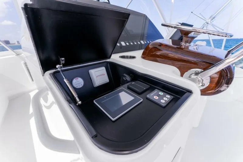 Hammerheads Yacht Photos Pics 2021 Viking 54 Convertible HAMMERHEADS Helm