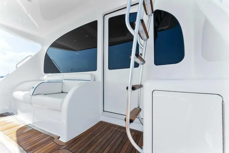 Hammerheads Yacht Photos Pics 2021 Viking 54 Convertible HAMMERHEADS Cockpit