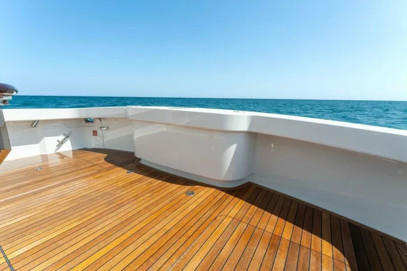 Hammerheads Yacht Photos Pics 2021 Viking 54 Convertible HAMMERHEADS Cockpit