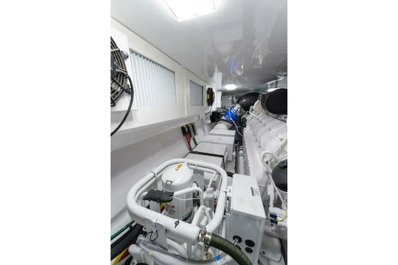 Hammerheads Yacht Photos Pics 2021 Viking 54 Convertible HAMMERHEADS Engine Room