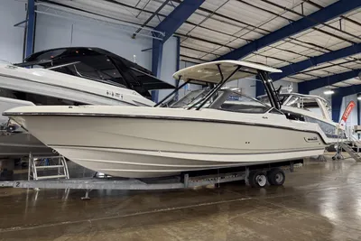 Boston Whaler 240 Vantage
