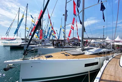 2025 Jeanneau JEANNEAU 55