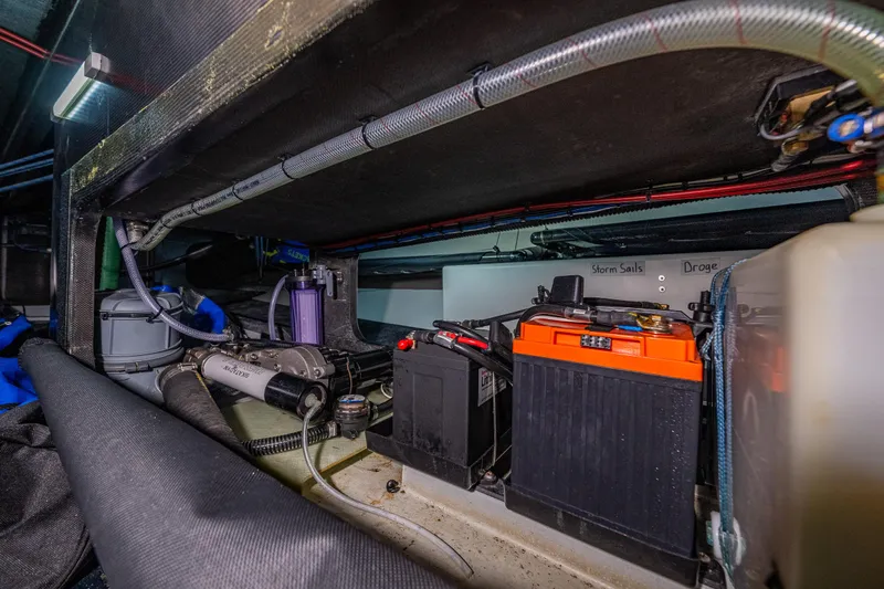 Manifest Yacht Photos Pics 