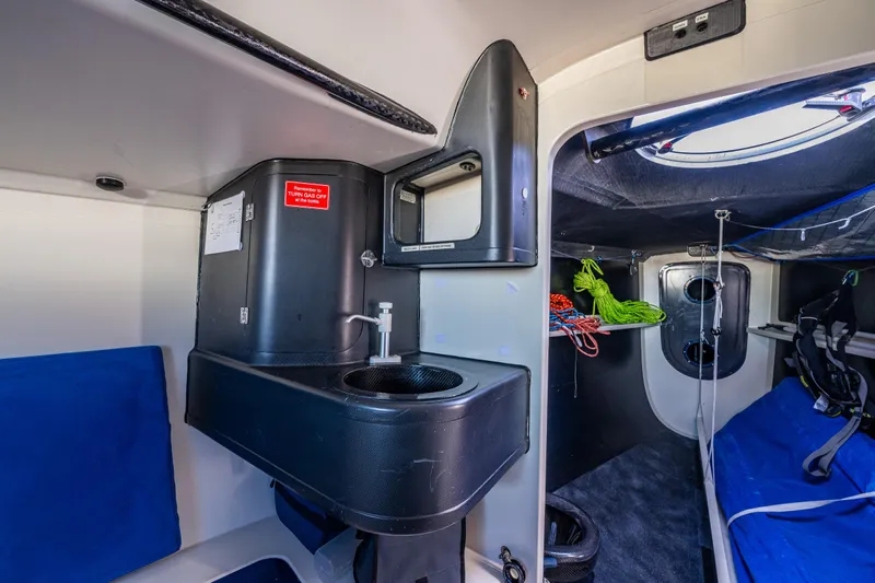 Manifest Yacht Photos Pics 