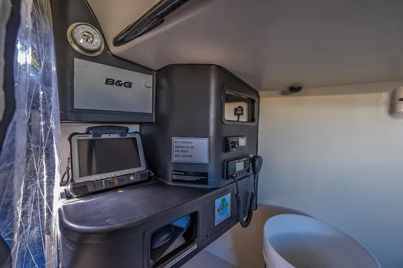 Manifest Yacht Photos Pics 