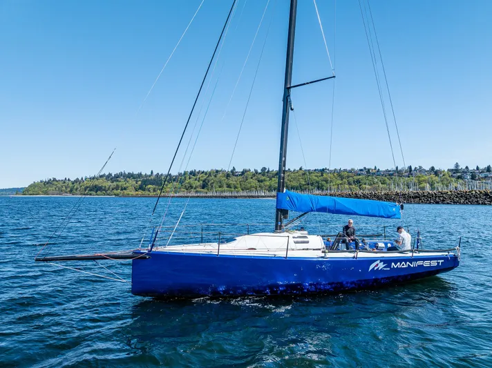 Manifest Yacht Photos Pics 