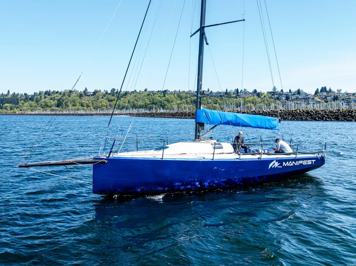 Manifest Yacht Photos Pics 