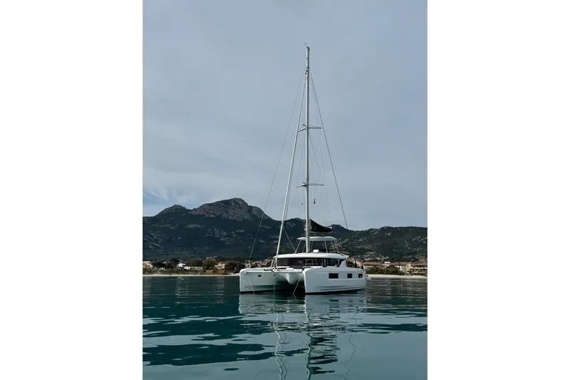 Epicure Yacht Photos Pics LAGOON 46 DE 2023