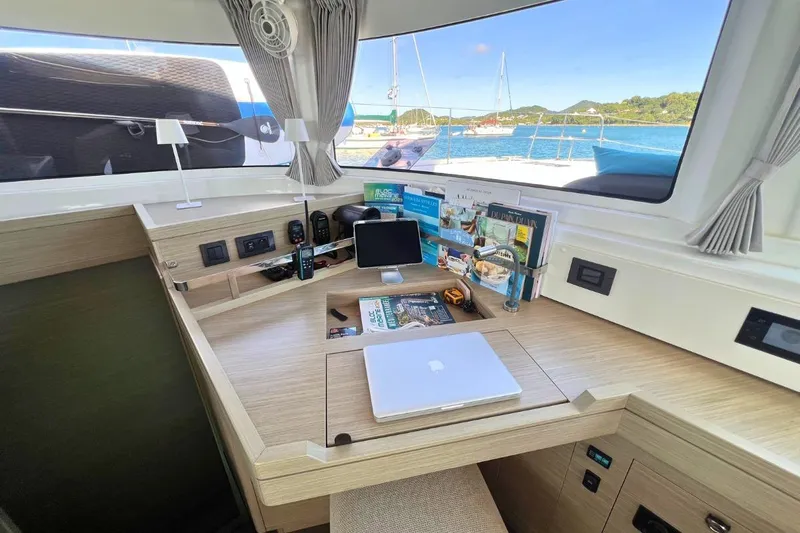 Epicure Yacht Photos Pics LAGOON 46 DE 2023