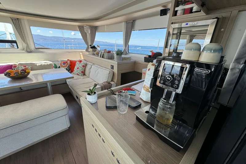 Epicure Yacht Photos Pics LAGOON 46 DE 2023