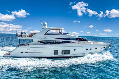 Yacht
