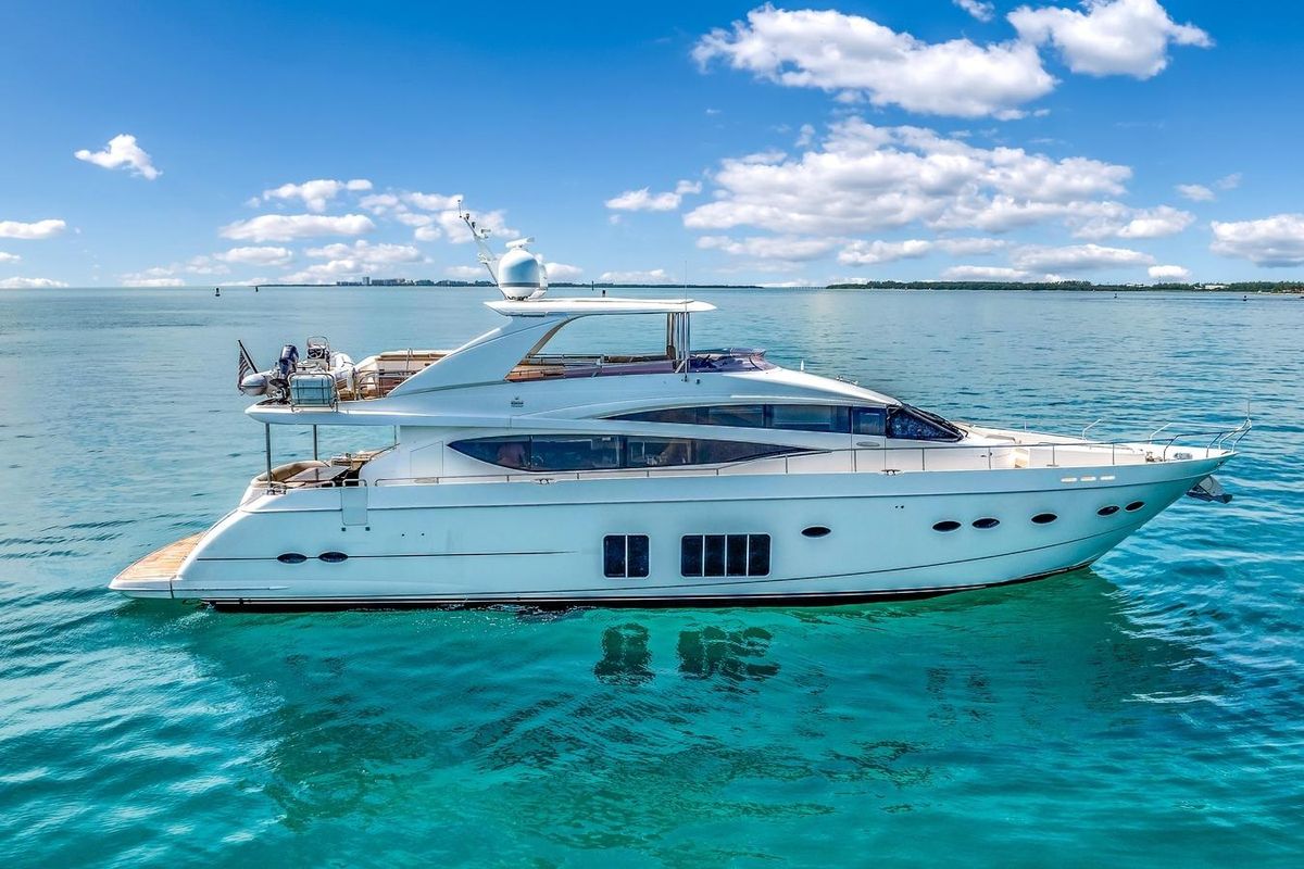 2012 Princess 85 