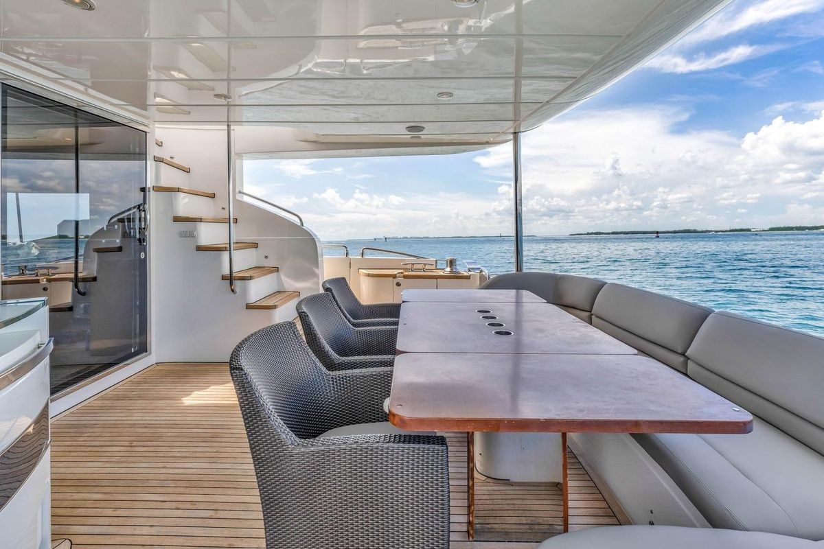 2012 Princess 85 