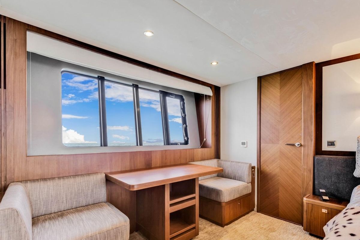 2012 Princess 85 