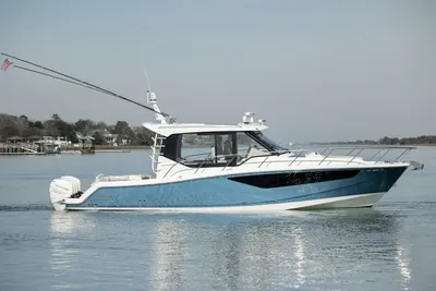 Boston Whaler 405 Conquest