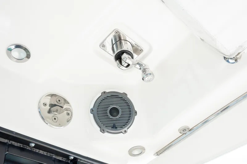 New Trade-in- All Offers & Trades Welcome Yacht Photos Pics Boston Whaler 405 Conquest 2021 boat deck with speaker and fixtures.