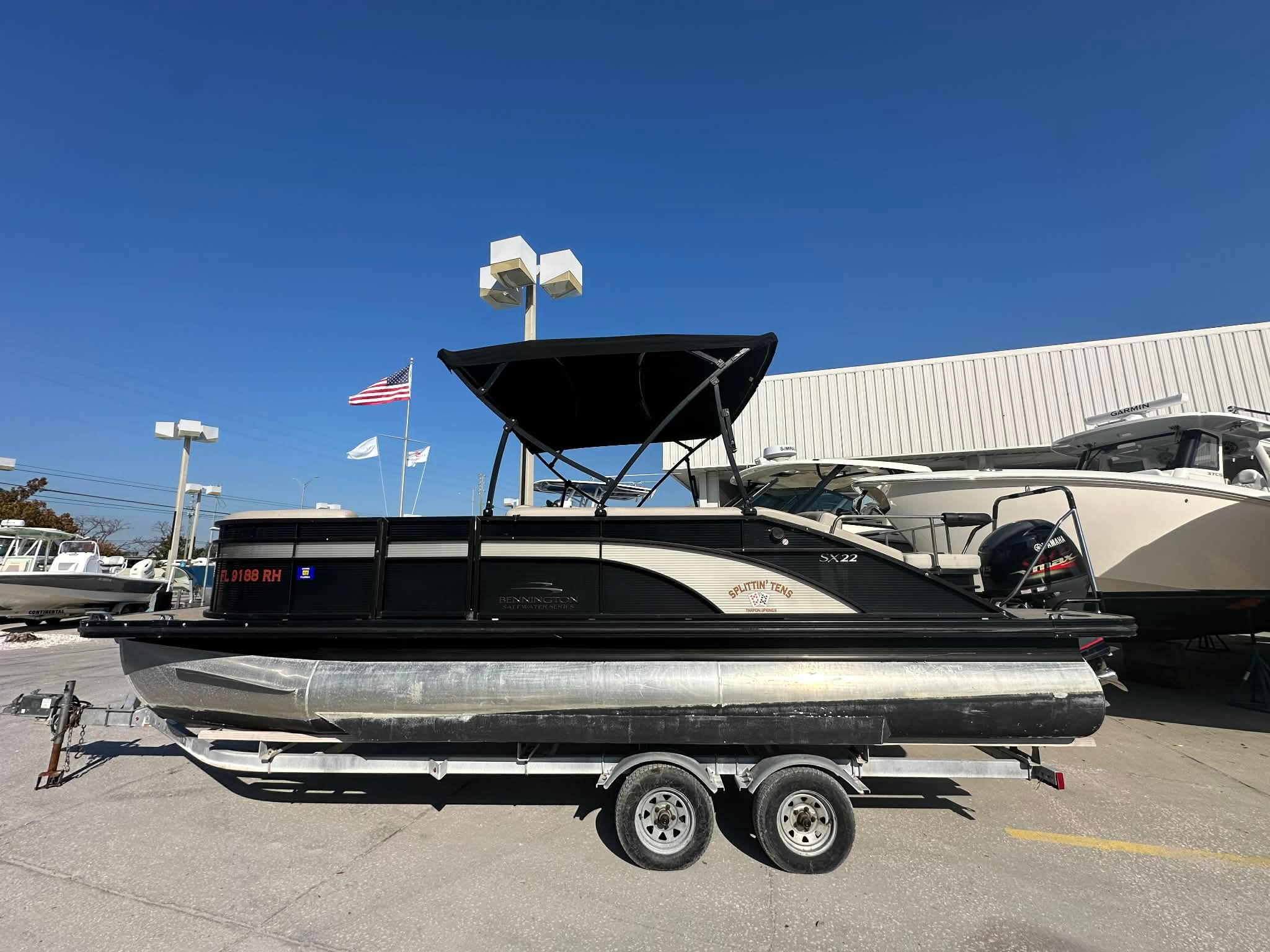 Bennington 22 SX