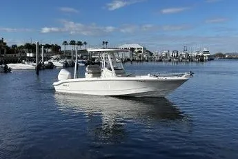  Yacht Photos Pics Boston Whaler 25 - Exterior