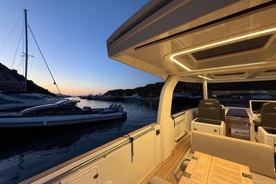 Yacht
